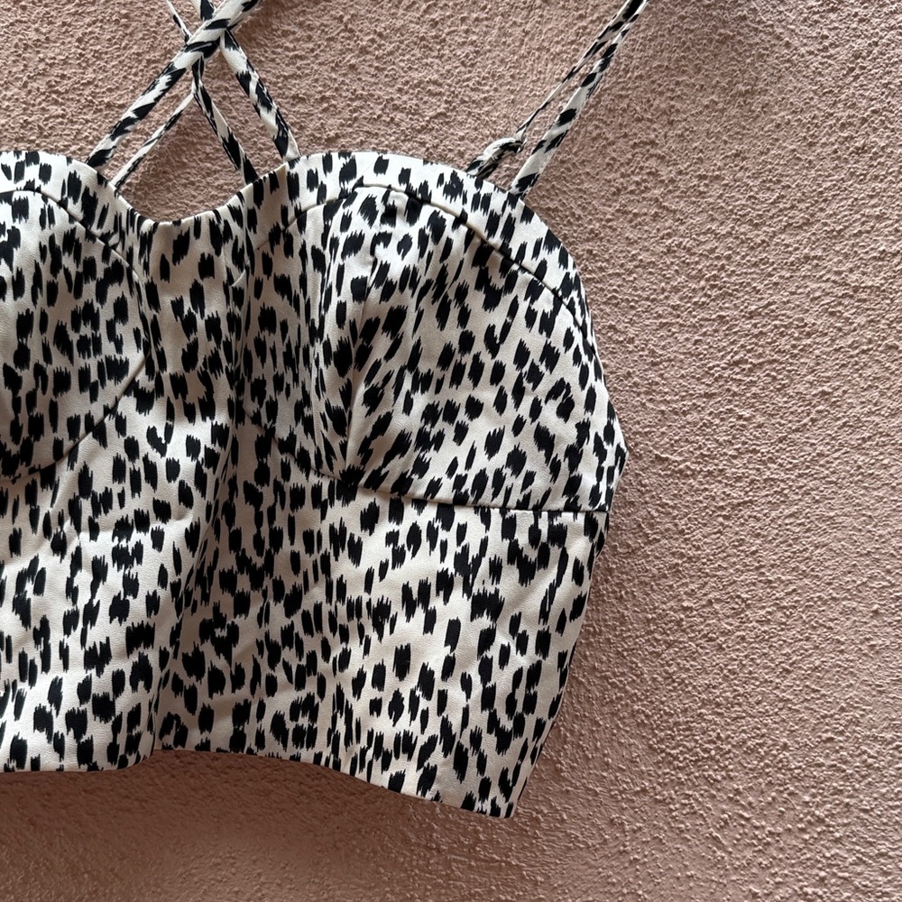 Black and White Leopard Spotted Crop Top - Picture 2 of 10